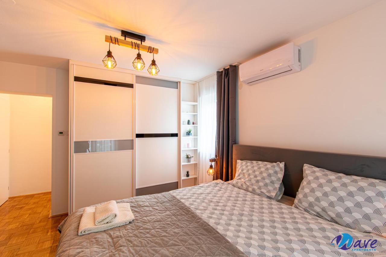 Two Bedroom Modern Apartment Near The Airport เวลิคาโกริตซา ภายนอก รูปภาพ