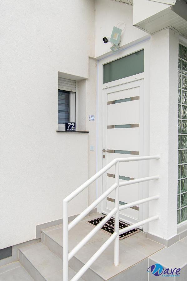 Two Bedroom Modern Apartment Near The Airport เวลิคาโกริตซา ภายนอก รูปภาพ
