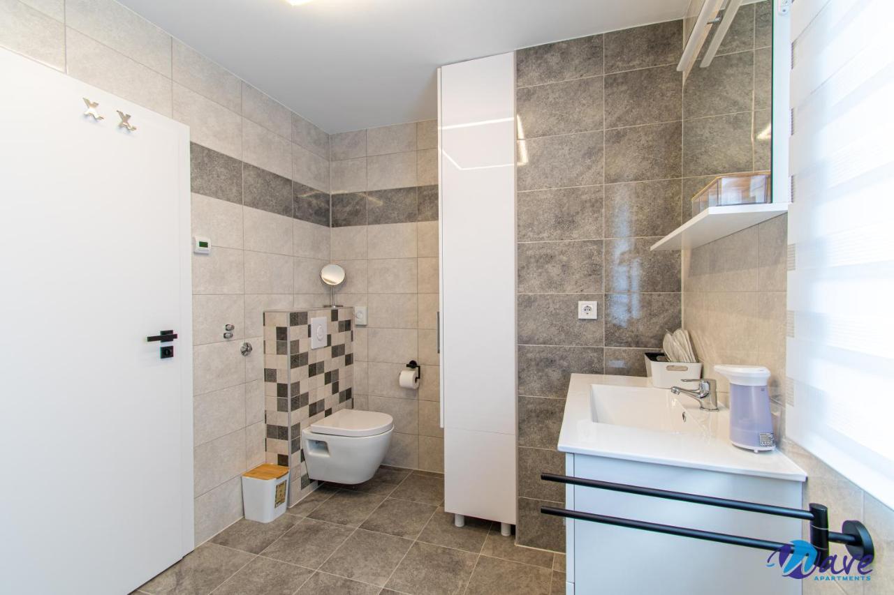 Two Bedroom Modern Apartment Near The Airport เวลิคาโกริตซา ภายนอก รูปภาพ