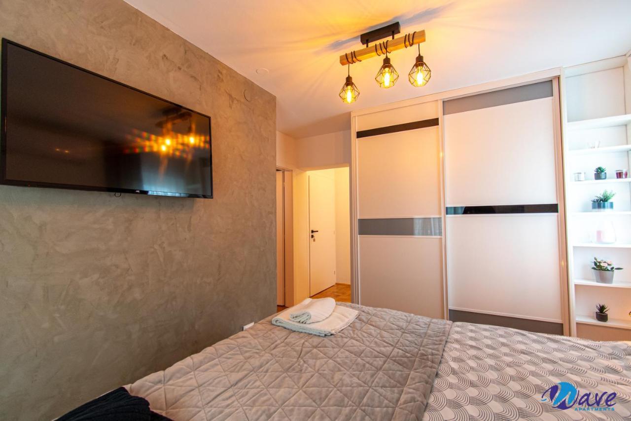 Two Bedroom Modern Apartment Near The Airport เวลิคาโกริตซา ภายนอก รูปภาพ