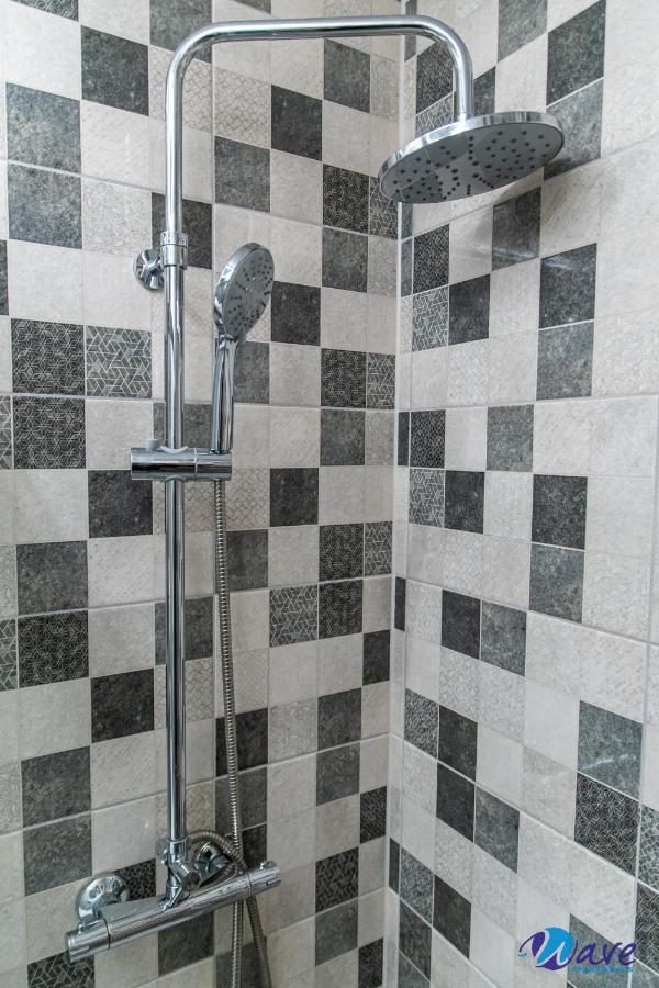 Two Bedroom Modern Apartment Near The Airport เวลิคาโกริตซา ภายนอก รูปภาพ