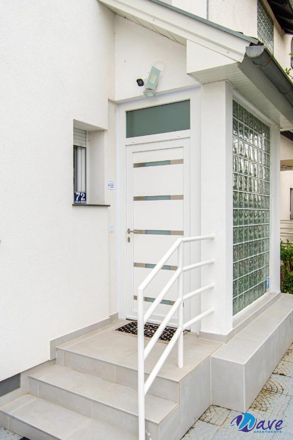 Two Bedroom Modern Apartment Near The Airport เวลิคาโกริตซา ภายนอก รูปภาพ